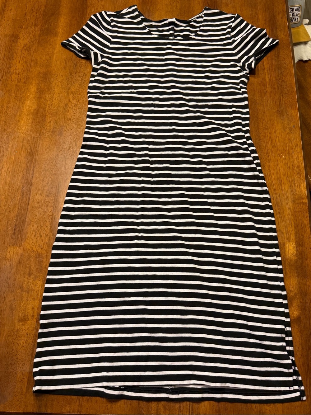 EUC Old Navy Black and White Striped Short Sleeve Women's Dress Size M